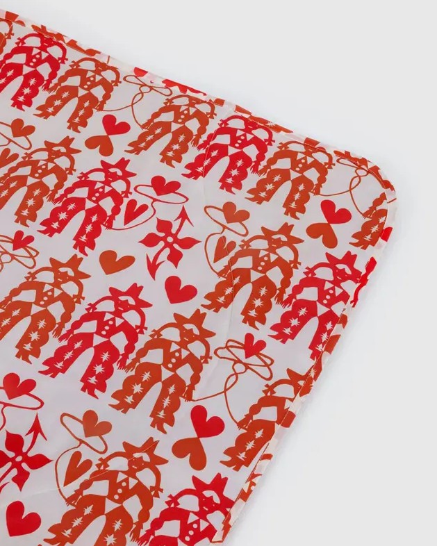 PUFFY PICNIC BLANKET