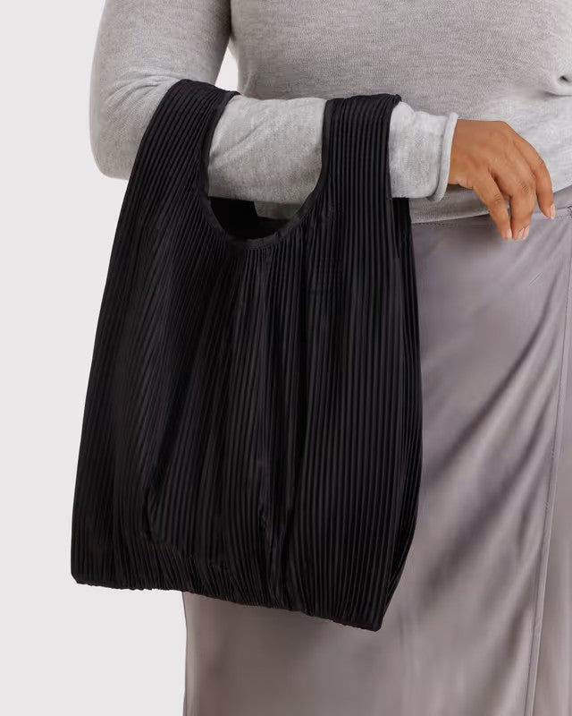 PLEATED BAGGU