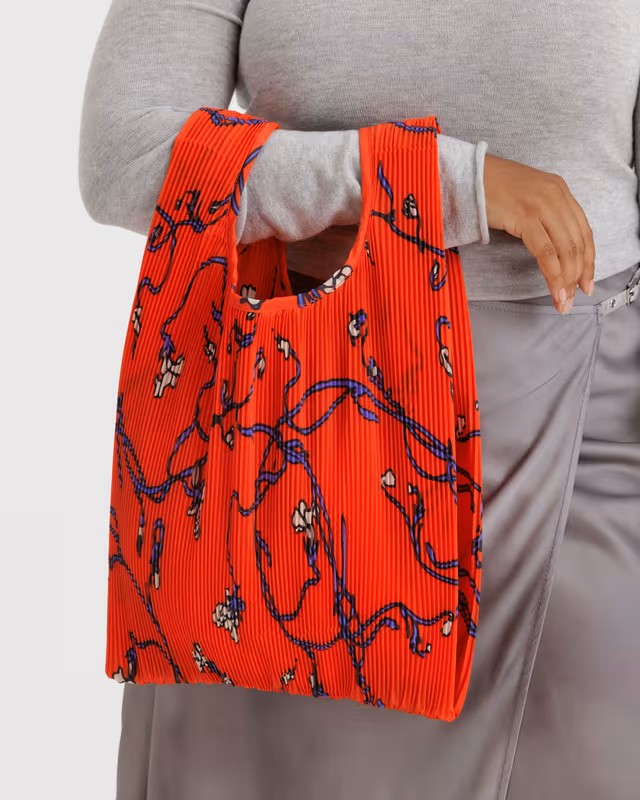 PLEATED BAGGU