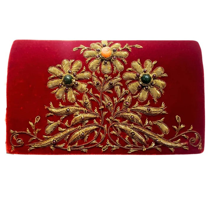 RED VELVET THREE DAISIES CLUTCH