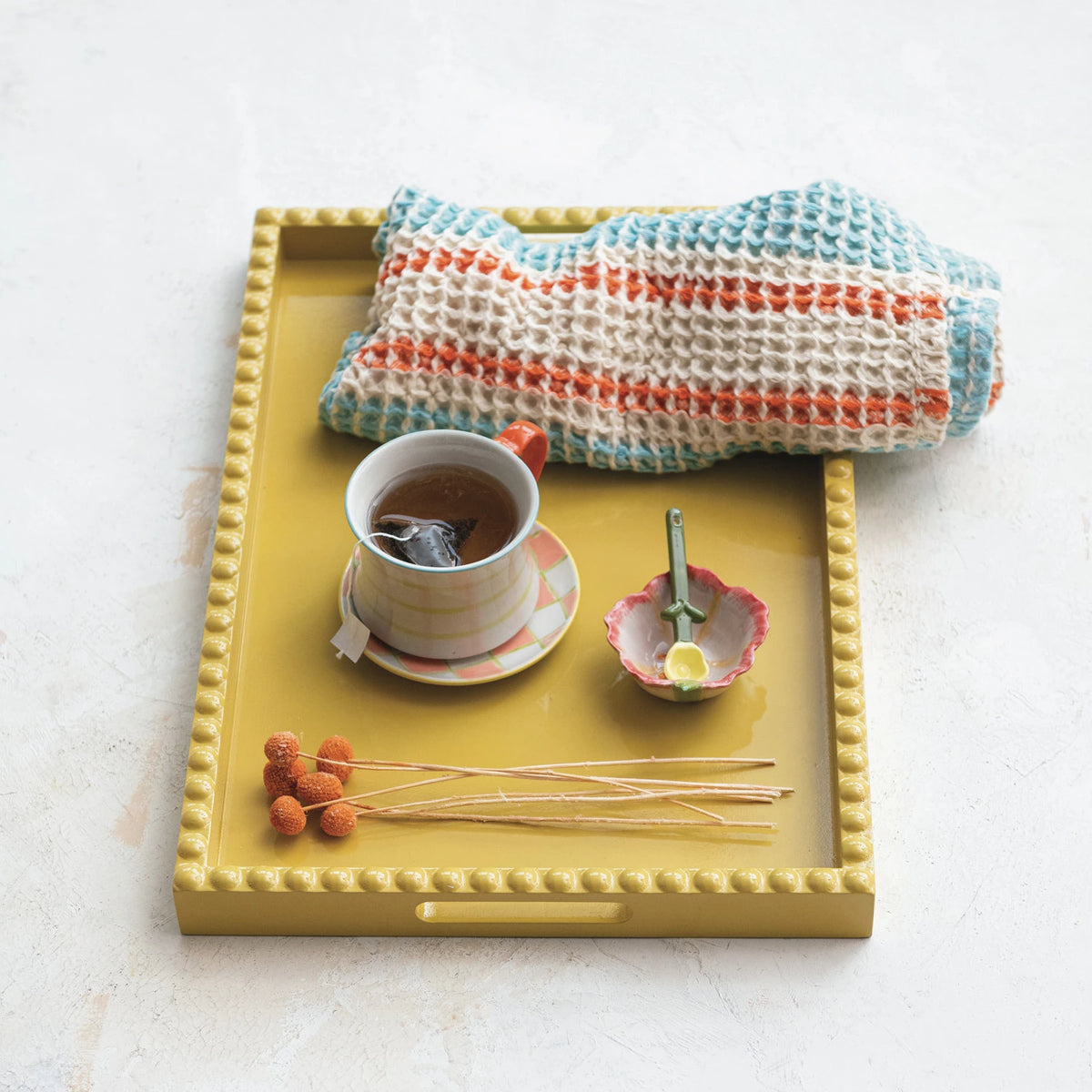 HOBNAIL EDGE YELLOW TRAY