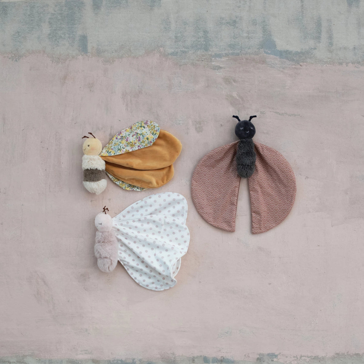 INSECT SNUGGLE TOY