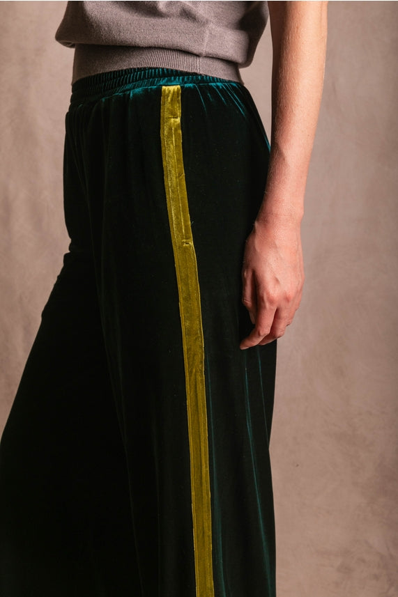 VELVET CONTRAST SIDE STRIPE PANT