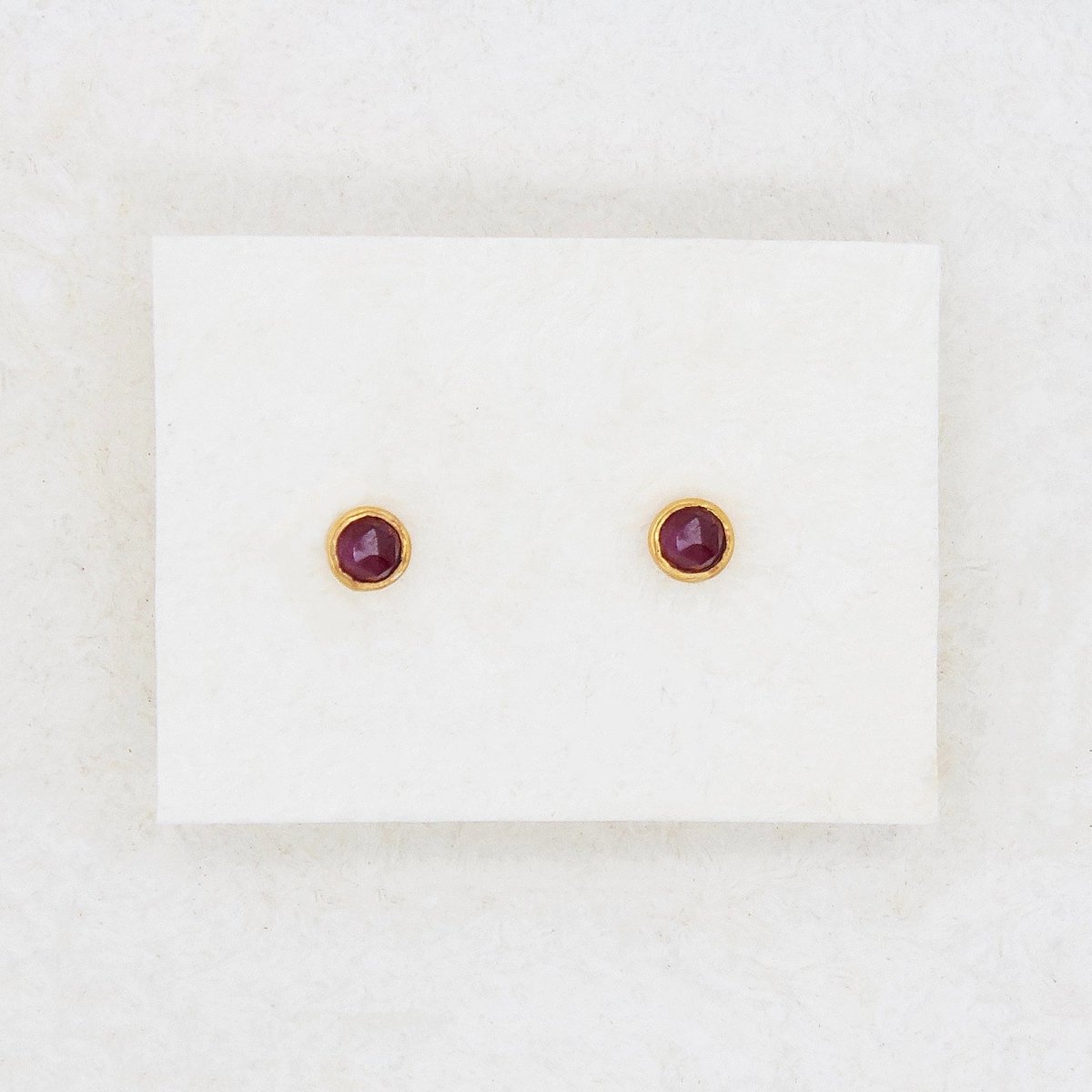 FACETED GEM DOT RUBY EARRING
