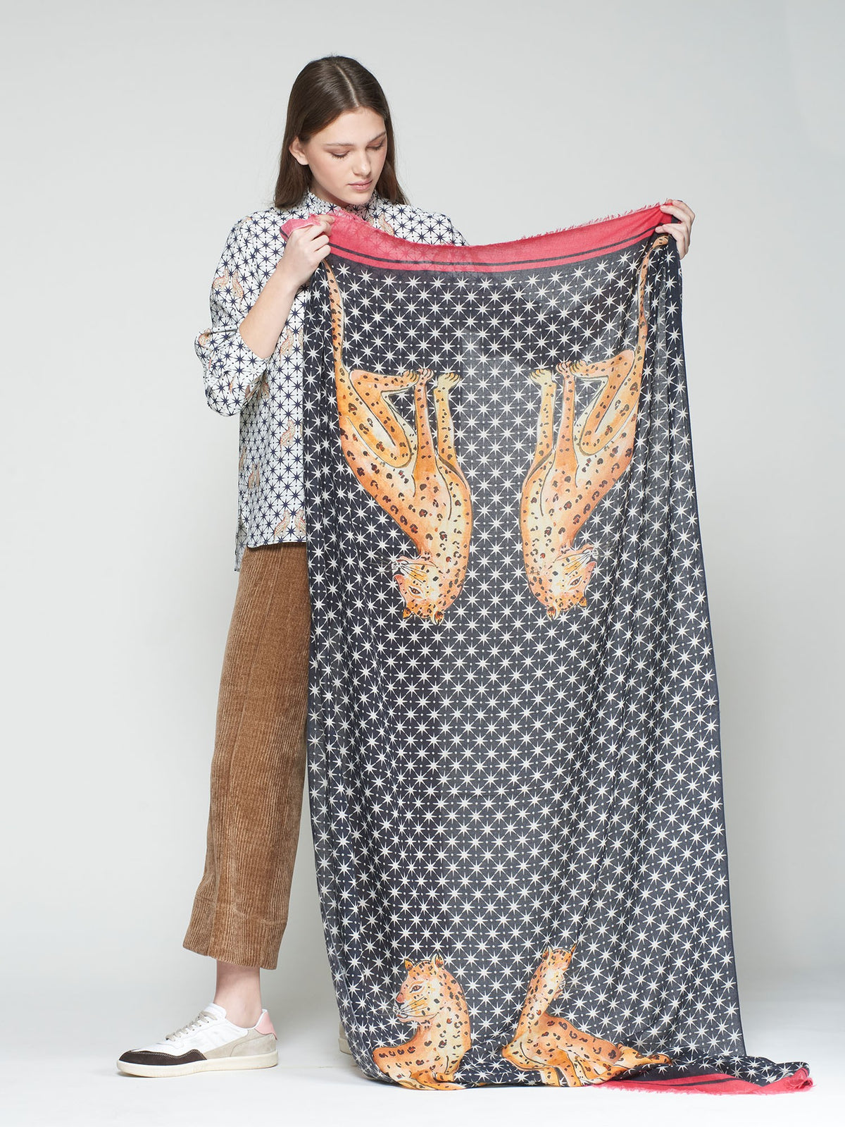 LEOPARD STAR SCARF