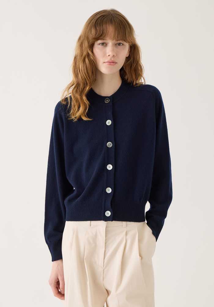 GWEN CASH CARDI