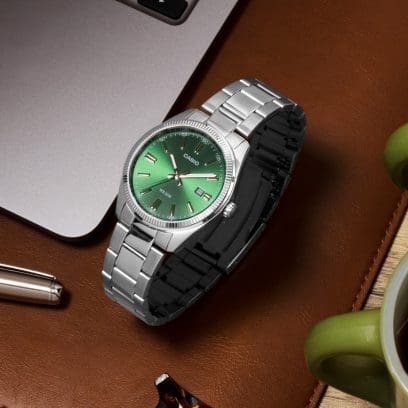 GREEN FACE TIMEPIECE