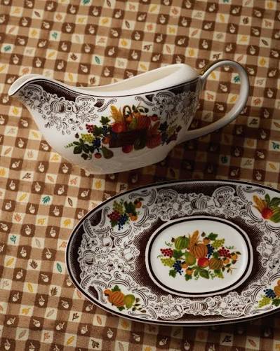 HARVEST PORCELAIN GRAVY BOAT