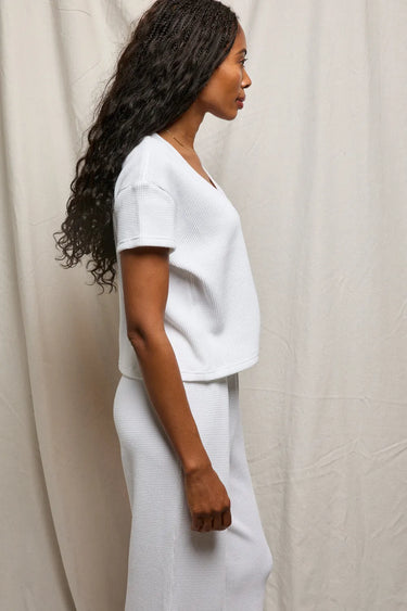 JADA WAFFLE VNECK TEE