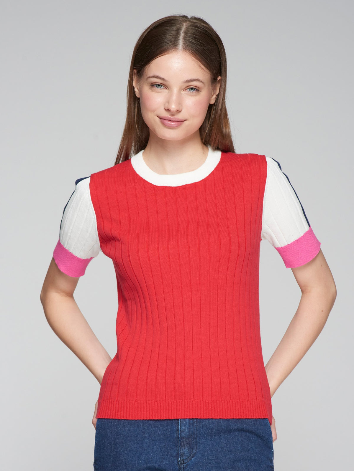 SHORT SLEEVE COLORBLOCKED SWEATER