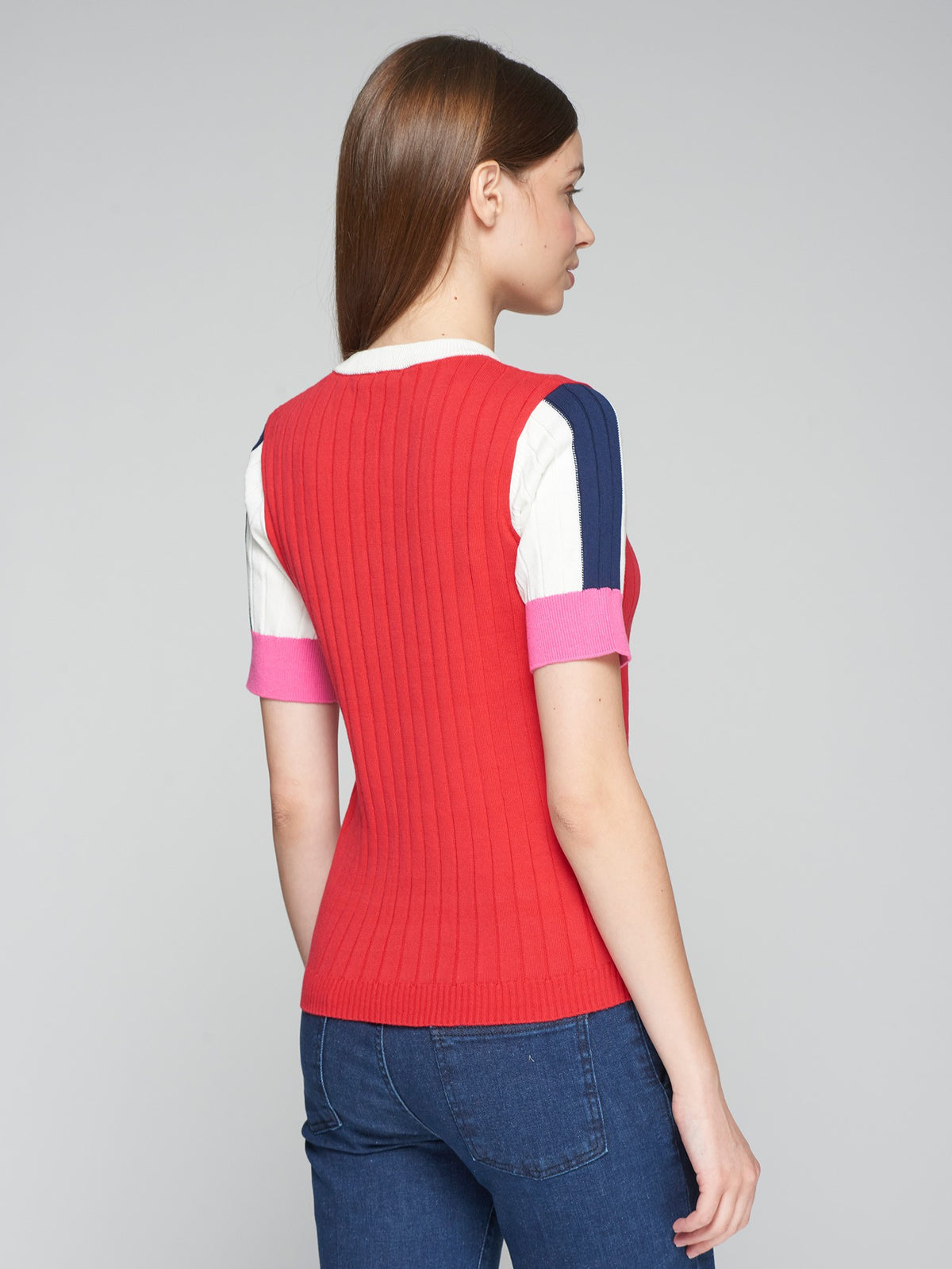 SHORT SLEEVE COLORBLOCKED SWEATER