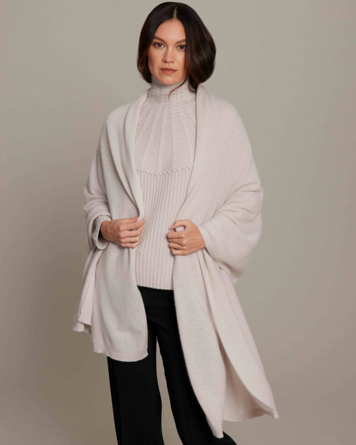 CASHMERE BREEZY TRAVEL WRAP