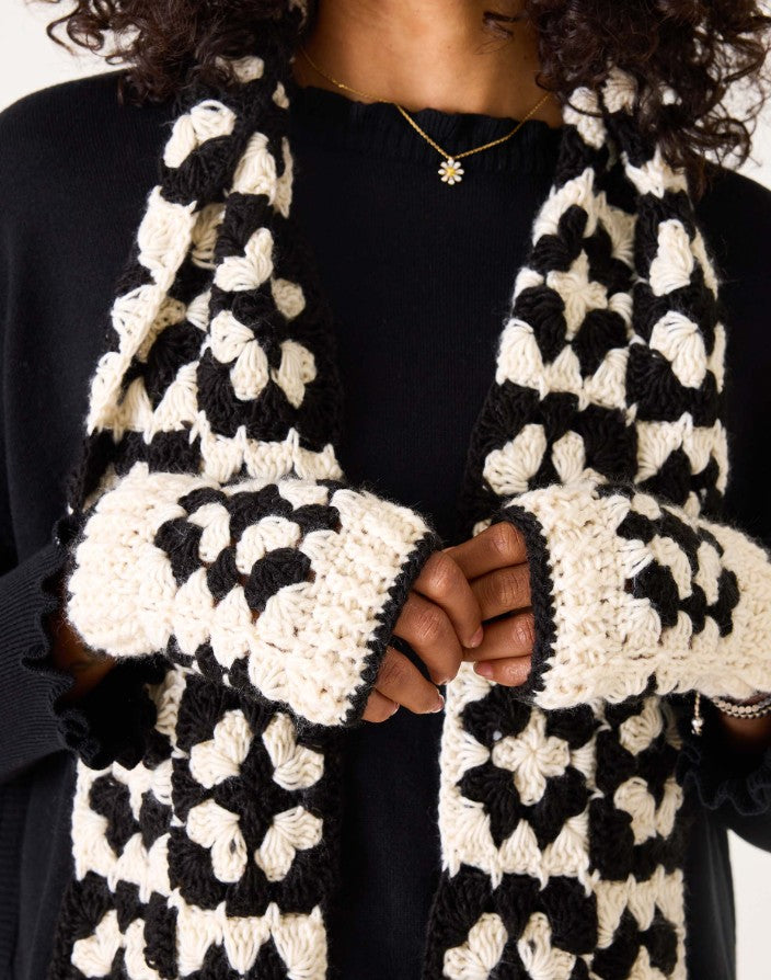 LA PAZ CROCHET FINGERLESS GLOVES