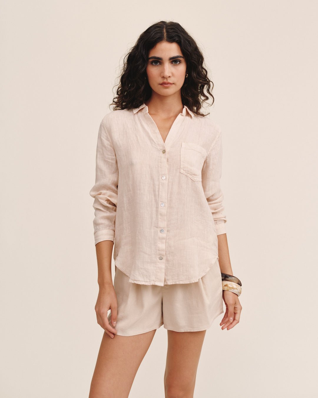 LINEN POCKET BUTTON DOWN