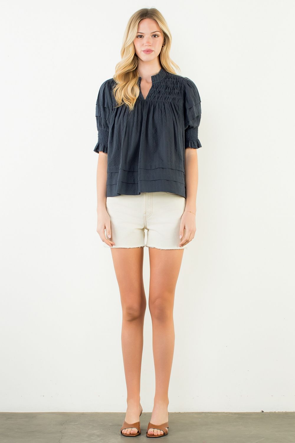 SHORT SLEEVE CRINKLE DETAIL TOP