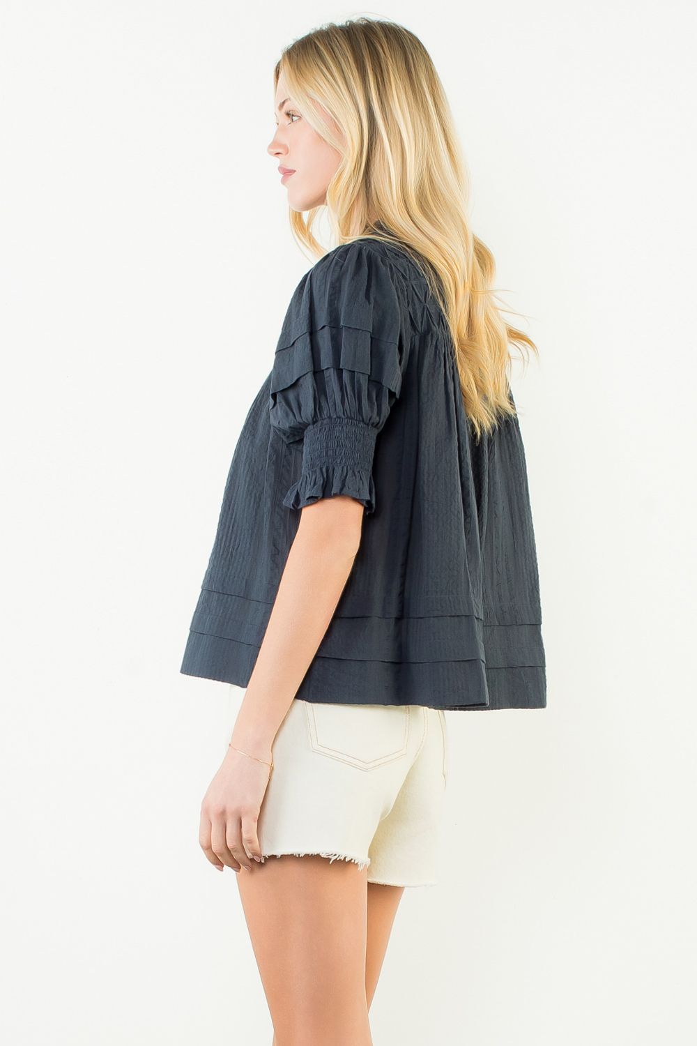 SHORT SLEEVE CRINKLE DETAIL TOP