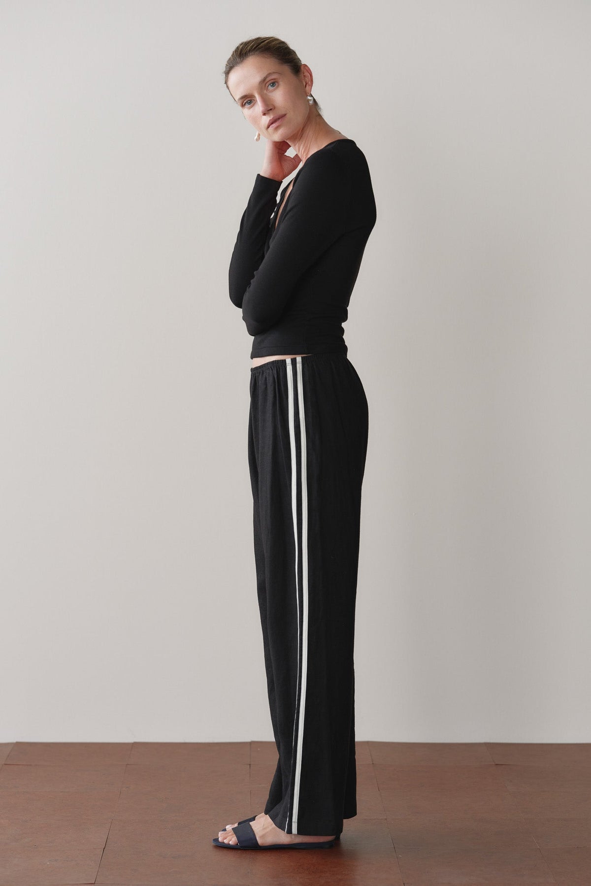 LINEN CROP RACER STRIPE PANT