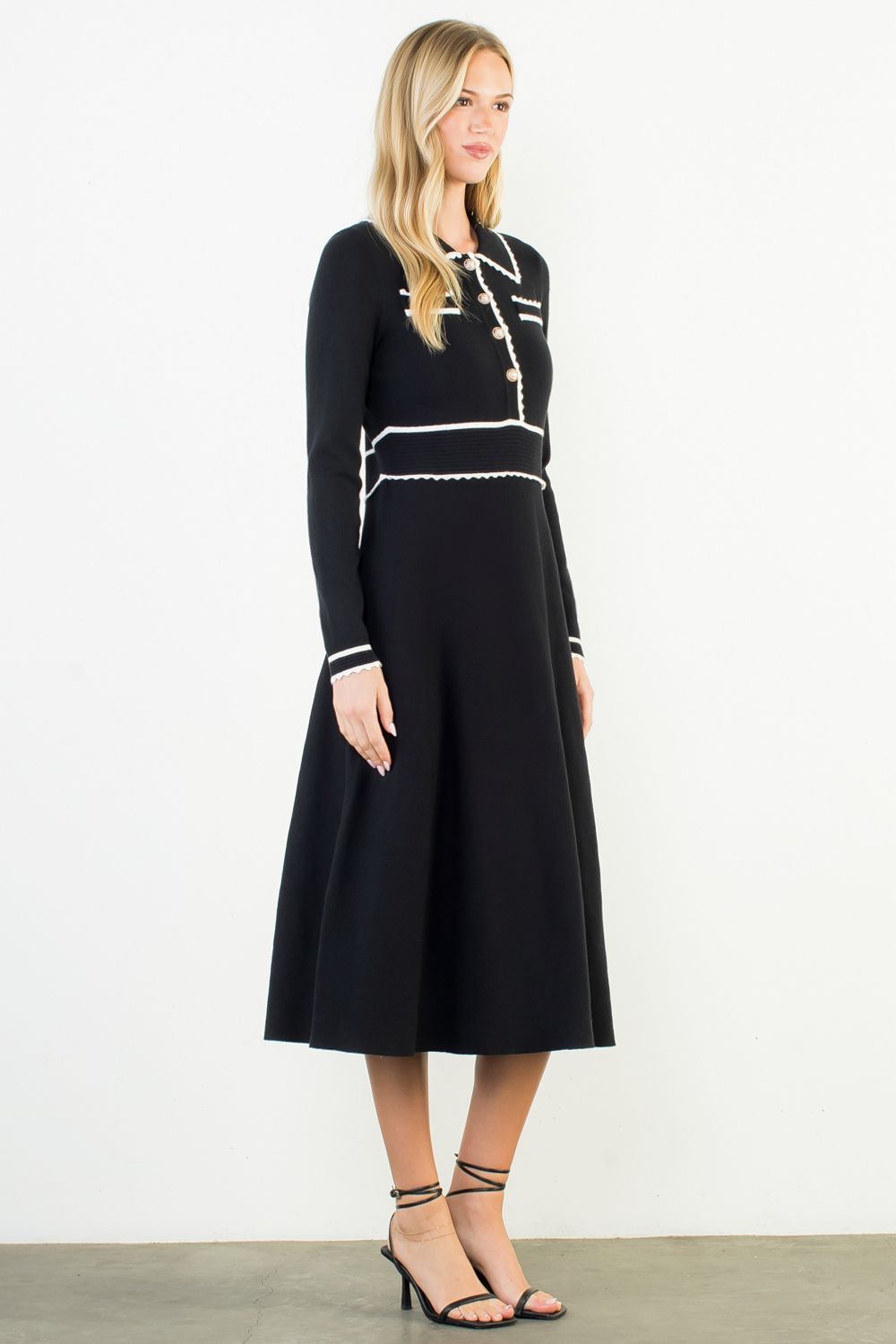 KNIT SCALLOP TRIM MAXI DRESS